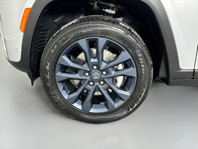 2026 Jeep Grand Cherokee L 85th Anniversary Edition
