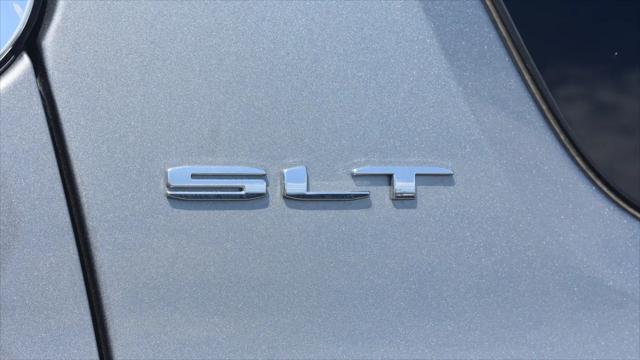 2023 GMC Acadia FWD SLT