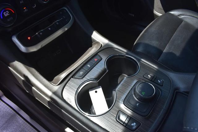 2023 GMC Acadia FWD SLT