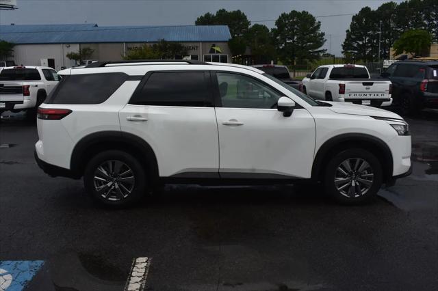 2025 Nissan Pathfinder SV FWD
