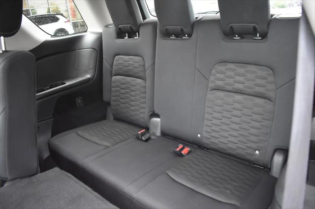 2025 Nissan Pathfinder SV FWD