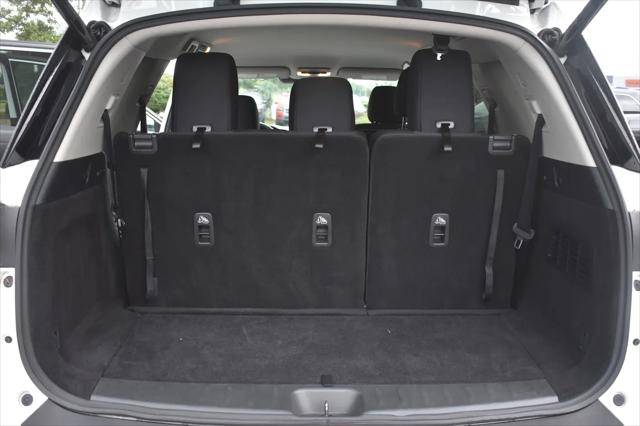 2025 Nissan Pathfinder SV FWD