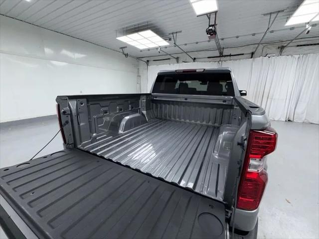 2023 Chevrolet Silverado 1500 4WD Crew Cab Short Bed LT with 2FL