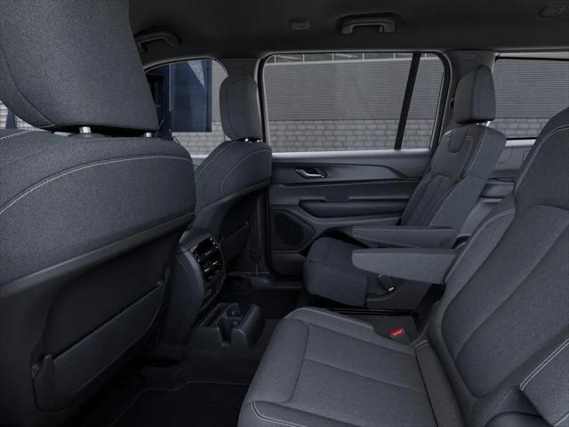 2026 Jeep Grand Cherokee L Altitude 4x2