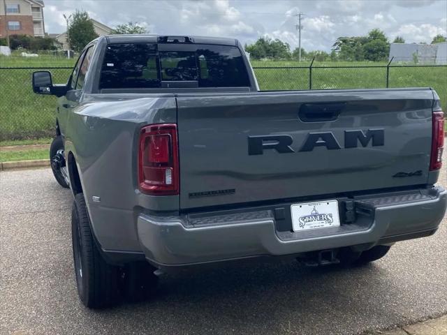 2026 Ram 3500 Big Horn Crew Cab 4x4 8' Box