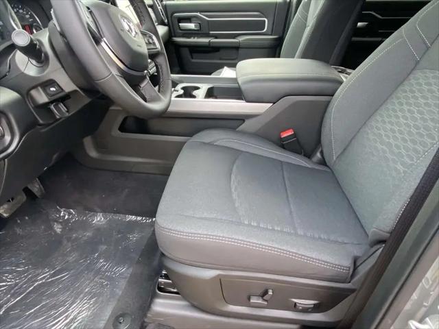 2026 Ram 3500 Big Horn Crew Cab 4x4 8' Box