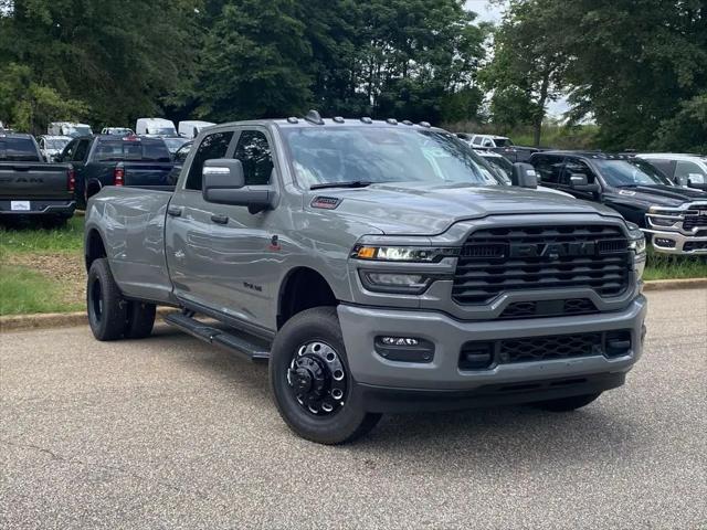 2026 Ram 3500 Big Horn Crew Cab 4x4 8' Box
