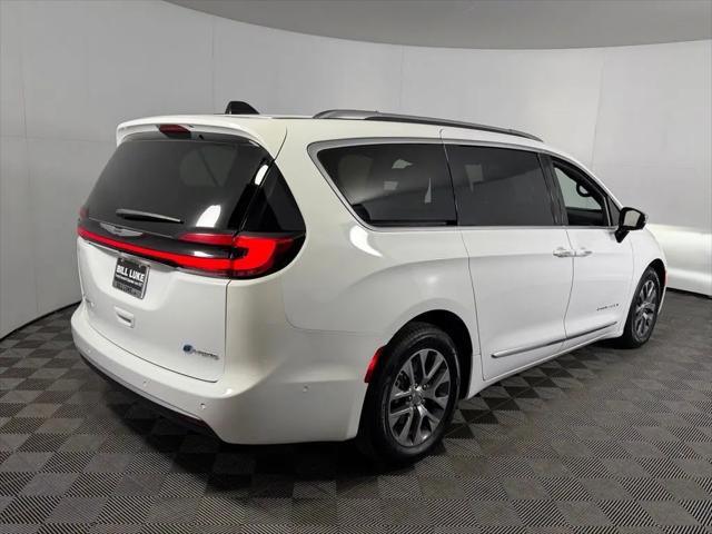 2023 Chrysler Pacifica Hybrid Pinnacle