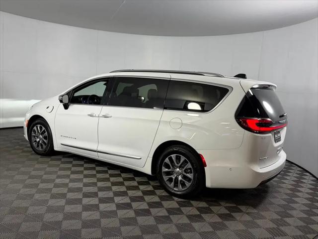 2023 Chrysler Pacifica Hybrid Pinnacle