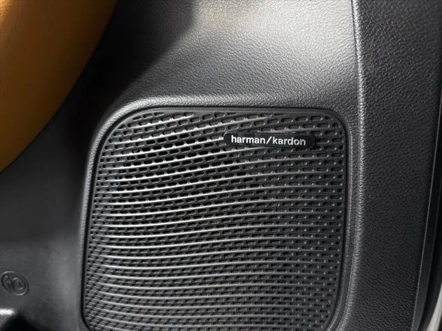 2023 Chrysler Pacifica Hybrid Pinnacle