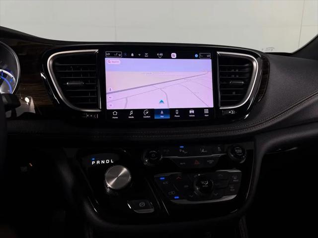 2023 Chrysler Pacifica Hybrid Pinnacle