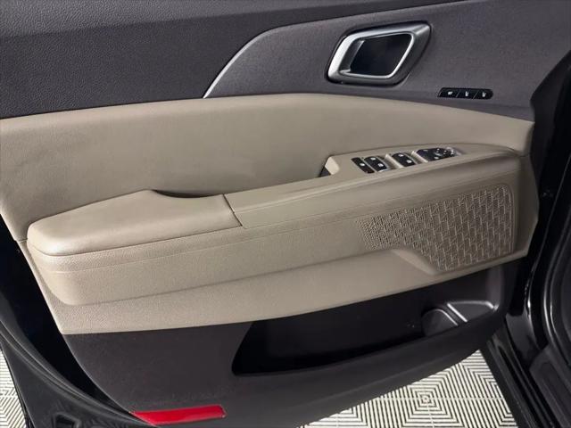 2025 Kia Carnival MPV EX
