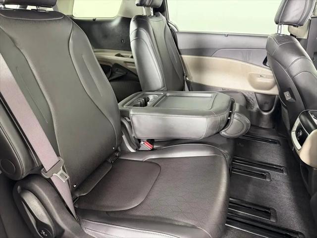 2025 Kia Carnival MPV EX