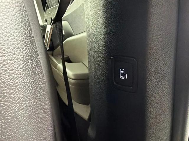 2025 Kia Carnival MPV EX