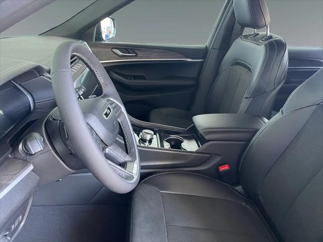 2026 Jeep Grand Cherokee L Altitude 4x4