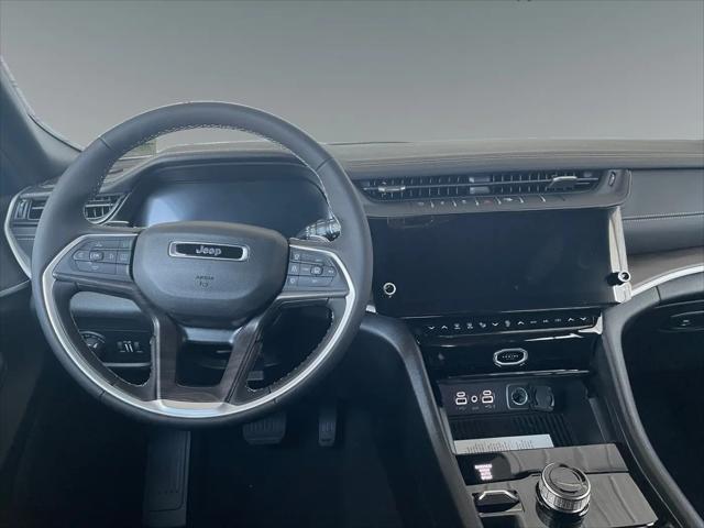 2026 Jeep Grand Cherokee L Altitude 4x4