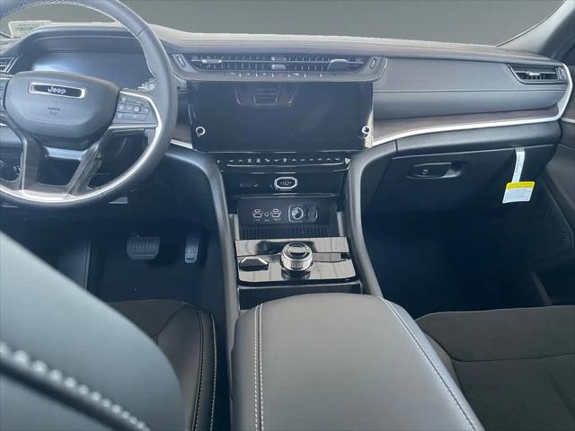 2026 Jeep Grand Cherokee L Altitude 4x4