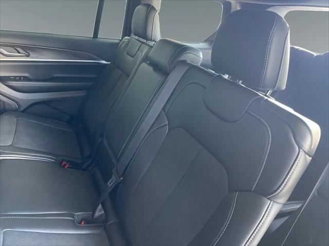 2026 Jeep Grand Cherokee L Altitude 4x4