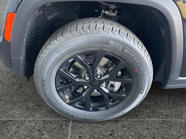 2026 Jeep Grand Cherokee L Altitude 4x4