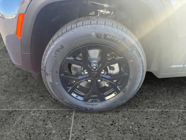 2026 Jeep Grand Cherokee L Altitude 4x4