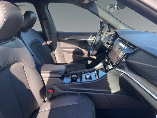 2026 Jeep Grand Cherokee L Altitude 4x4