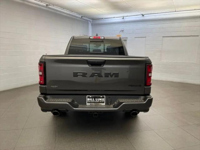 2026 Ram 1500 Express Crew Cab 4x4 5'7" Box