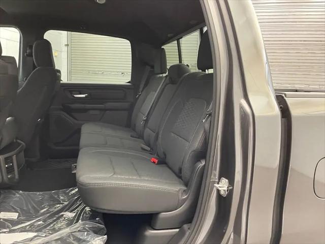 2026 Ram 1500 Express Crew Cab 4x4 5'7" Box