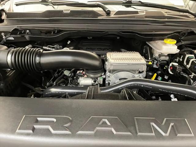 2026 Ram 1500 Express Crew Cab 4x4 5'7" Box