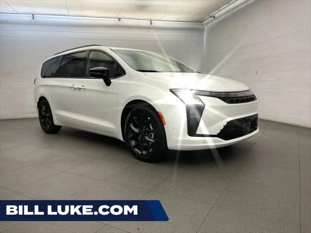 2027 Chrysler Pacifica Limited for sale in Phoenix, AZ