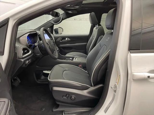 2027 Chrysler Pacifica Limited