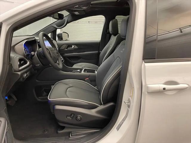 2027 Chrysler Pacifica Limited