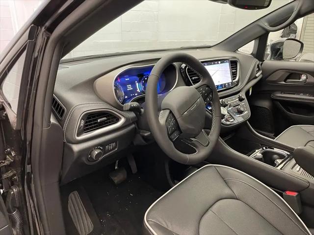 2027 Chrysler Pacifica Limited