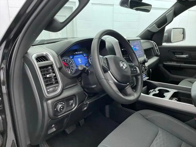 2026 Ram 1500 Express Crew Cab 4x4 5'7" Box
