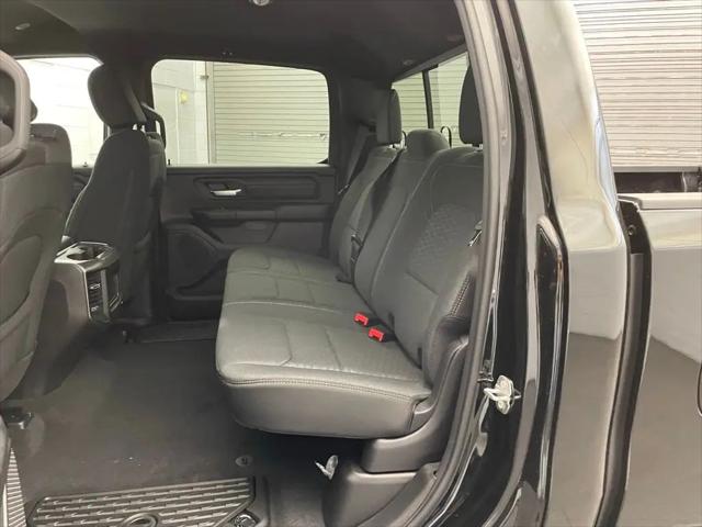 2026 Ram 1500 Express Crew Cab 4x4 5'7" Box