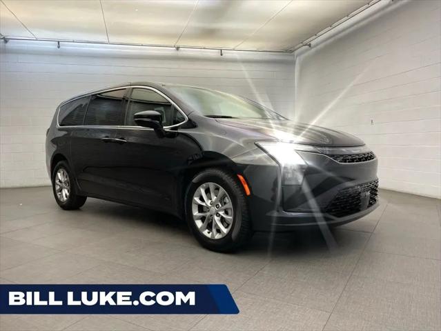 2027 Chrysler Pacifica Select for sale in Phoenix, AZ