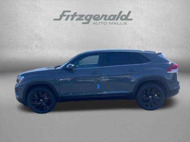 2026 Volkswagen Atlas Cross Sport SE with Technology