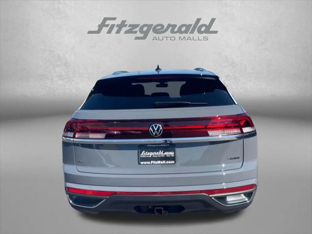 2026 Volkswagen Atlas Cross Sport SE with Technology