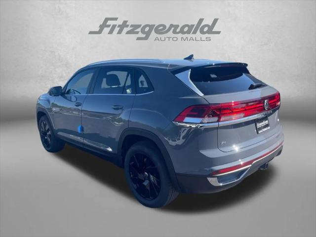 2026 Volkswagen Atlas Cross Sport SE with Technology