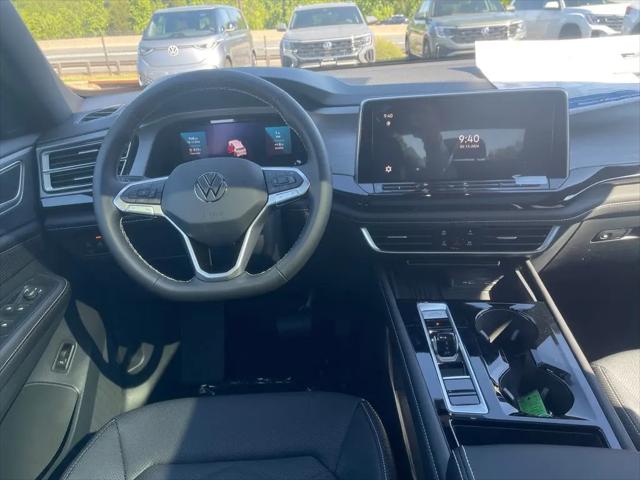 2026 Volkswagen Atlas Cross Sport SE with Technology