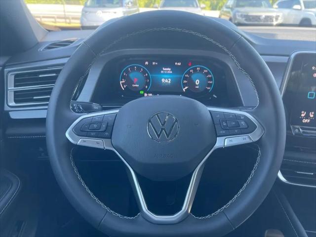 2026 Volkswagen Atlas Cross Sport SE with Technology
