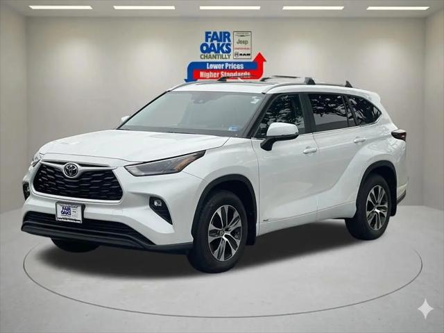 2025 Toyota Highlander Hybrid XLE