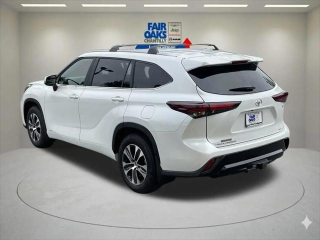 2025 Toyota Highlander Hybrid XLE