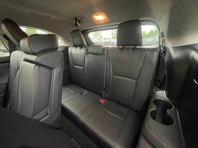 2025 Toyota Highlander Hybrid XLE