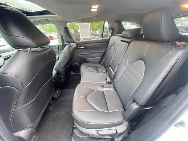 2025 Toyota Highlander Hybrid XLE