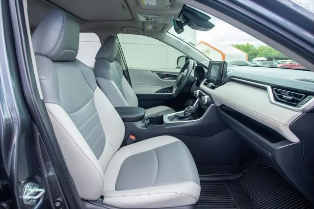 2022 Toyota RAV4 Hybrid XLE Premium