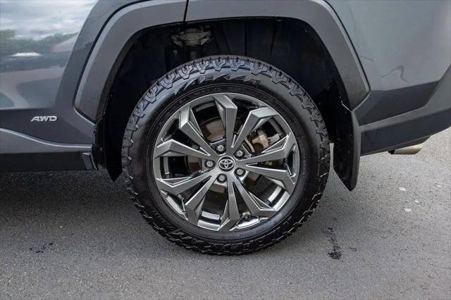2022 Toyota RAV4 Hybrid XLE Premium