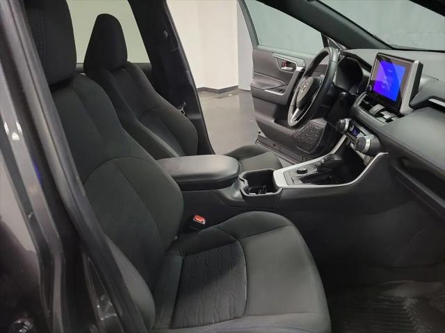 2023 Toyota RAV4 Hybrid SE