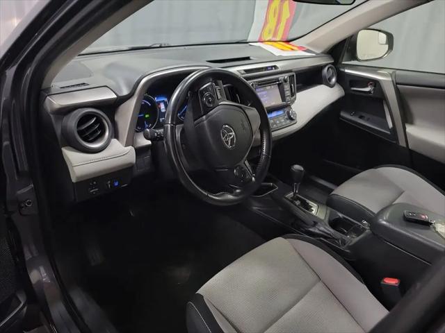 2017 Toyota RAV4 Hybrid LE Plus