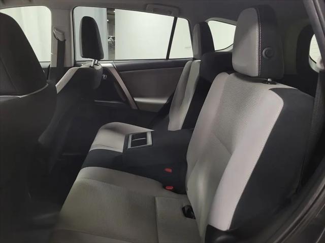 2017 Toyota RAV4 Hybrid LE Plus