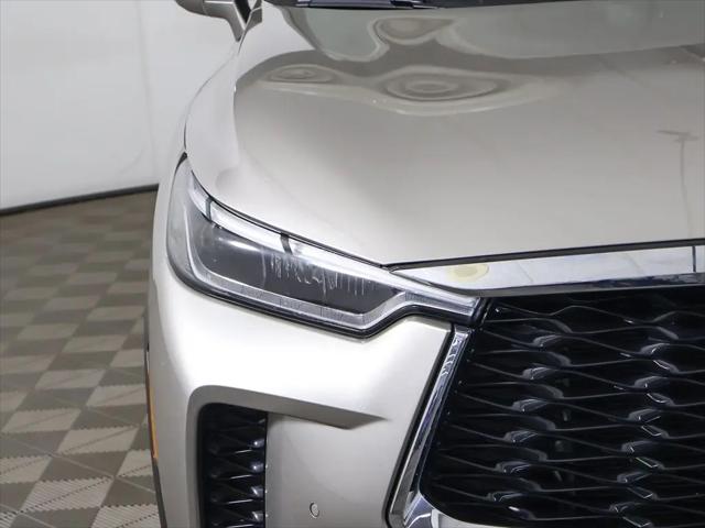 2023 INFINITI QX60 LUXE AWD